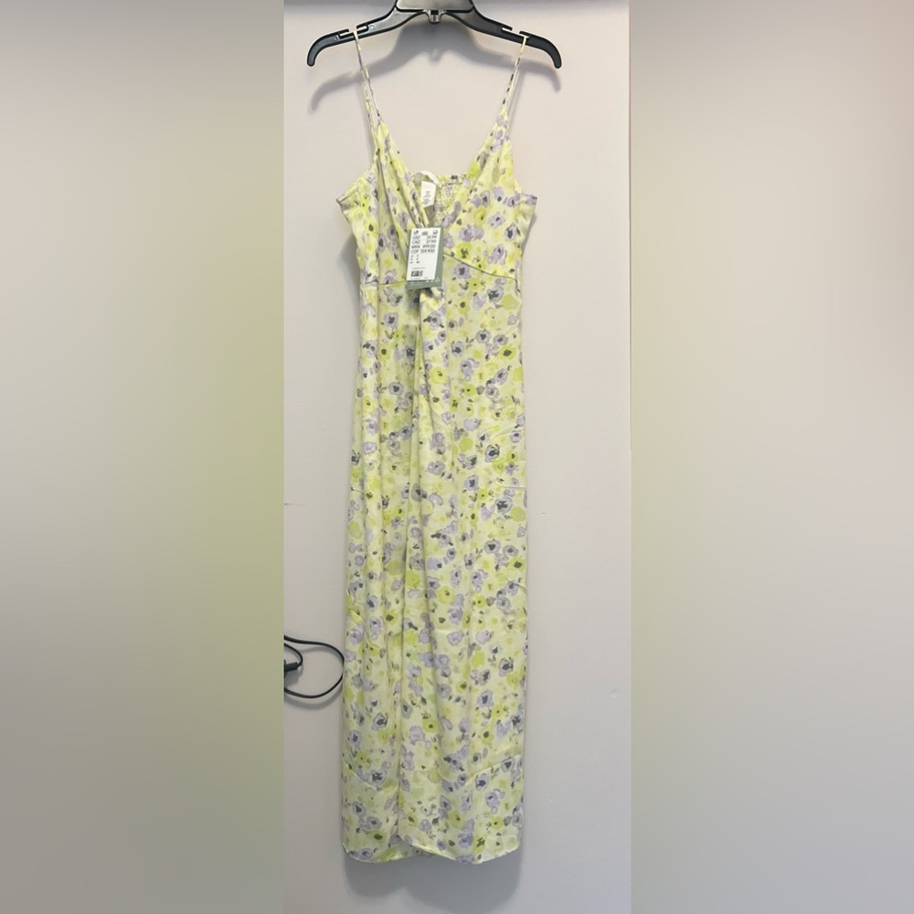 Women's H&M dress size small new with tag